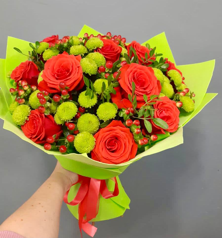 Букет цветов из: Хризантемы и Розы в Марусино