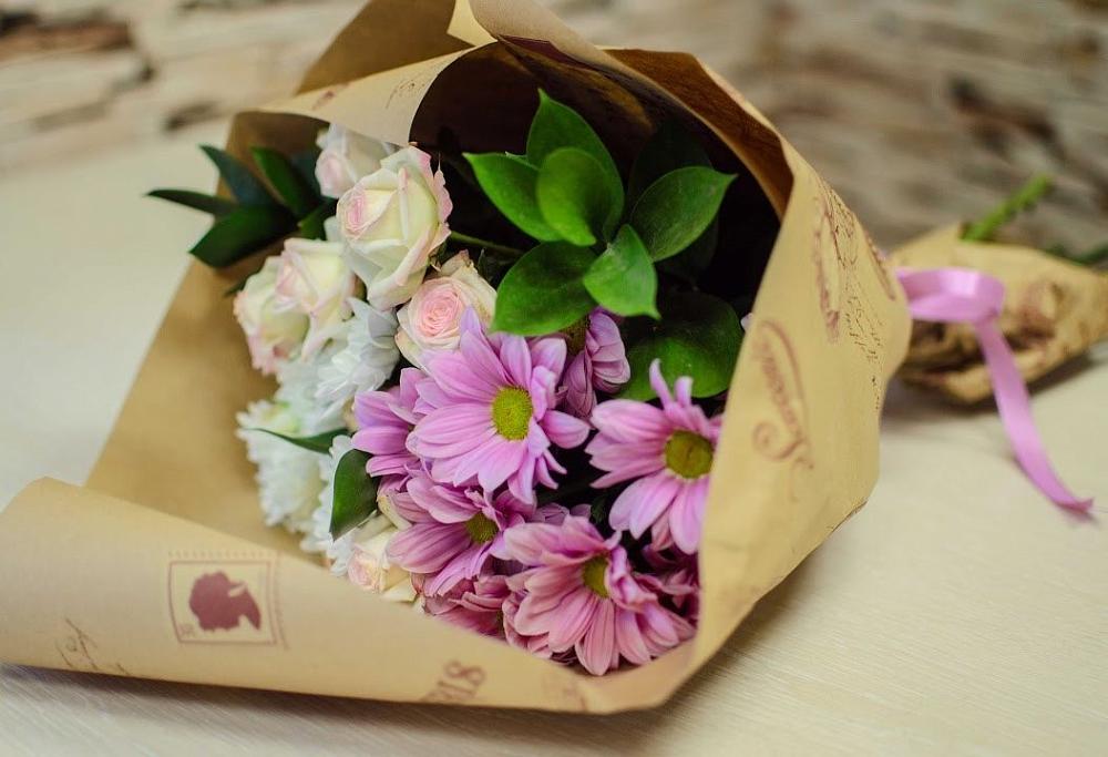 Букет цветов из: Розы и Хризантемы в Марусино