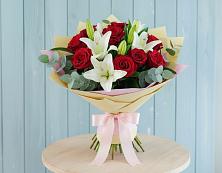 Букет цветов из:  Лилии и Розы #REPLACE_PRED# Марусино