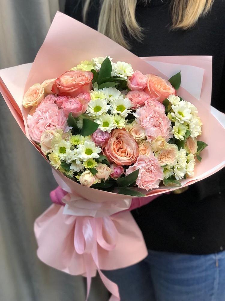 Букет цветов из: Гвоздики, Розы и Хризантемы в Марусино