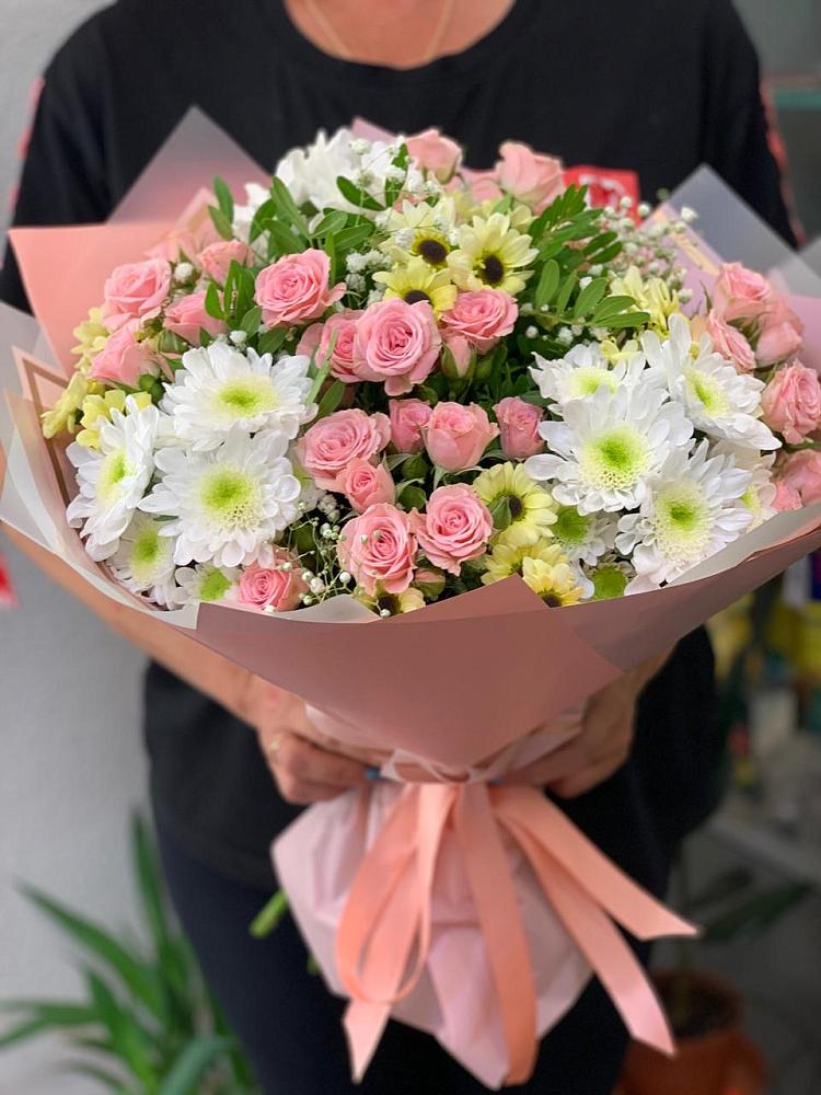 Букет цветов из: Розы и Хризантемы в Марусино