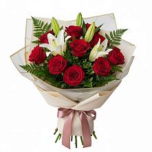 Букет цветов из:  Лилии и Розы в Марусино