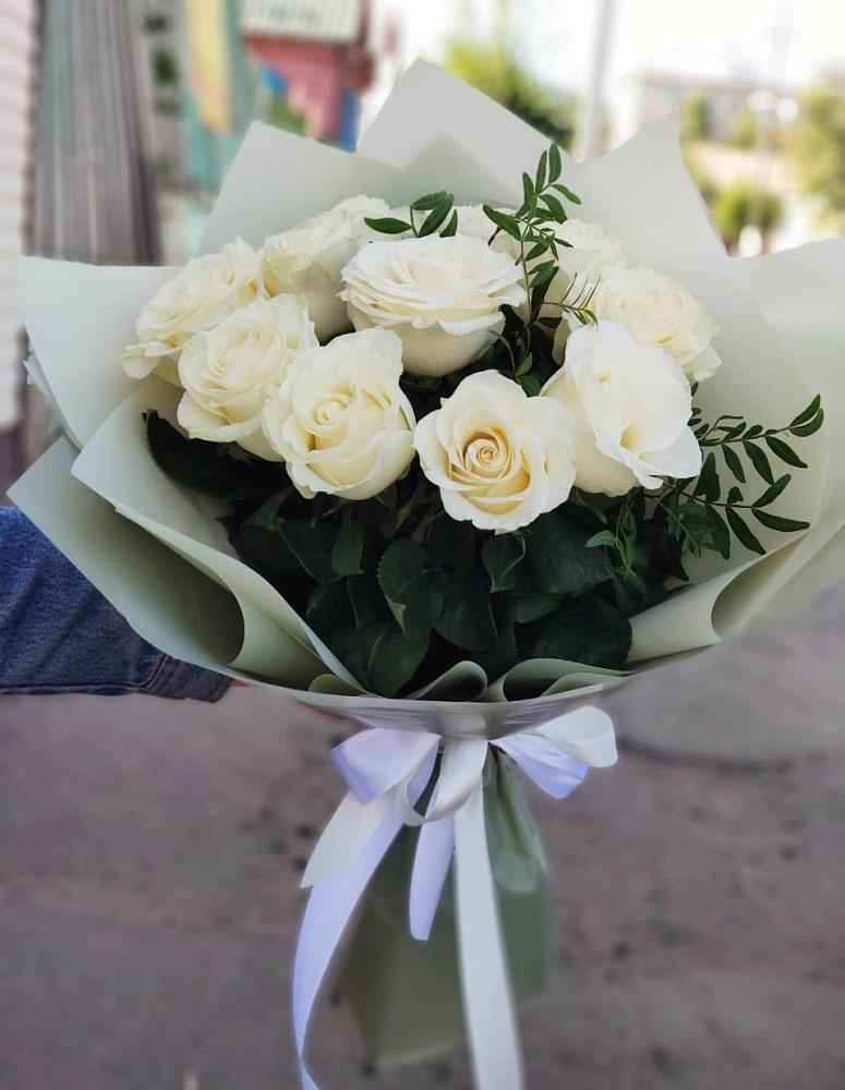 Букет Белые розы Проуд в Марусино