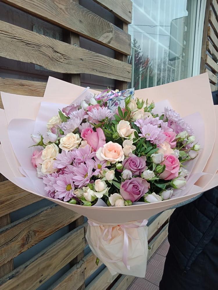 Букет цветов из: Розы и Хризантемы в Марусино