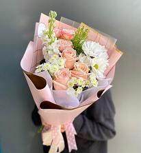 Букет цветов из:  Хризантемы и Розы в Марусино