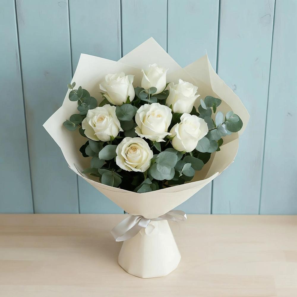 Букет Белые розы в Эвкалипте в Марусино