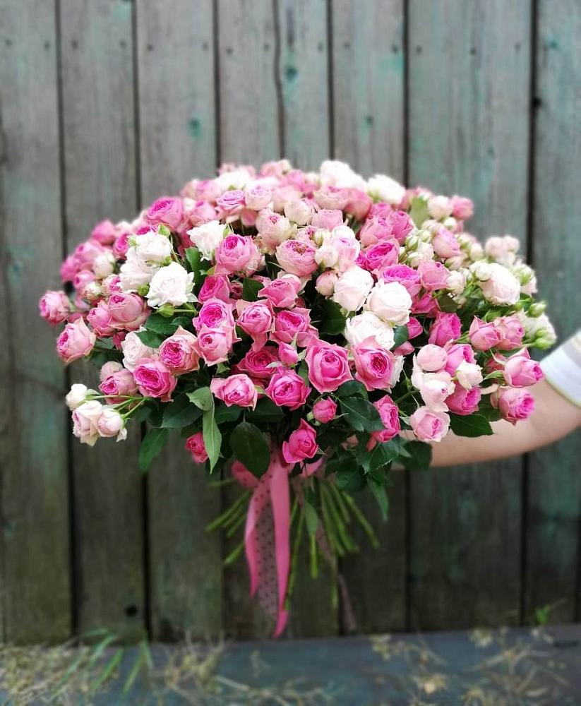 Букет Розовые кустовые розы Натали и Лав Лидия в Марусино