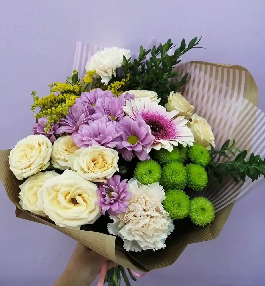 Букет цветов из: Хризантемы, Розы, Гвоздики и Герберы в Марусино