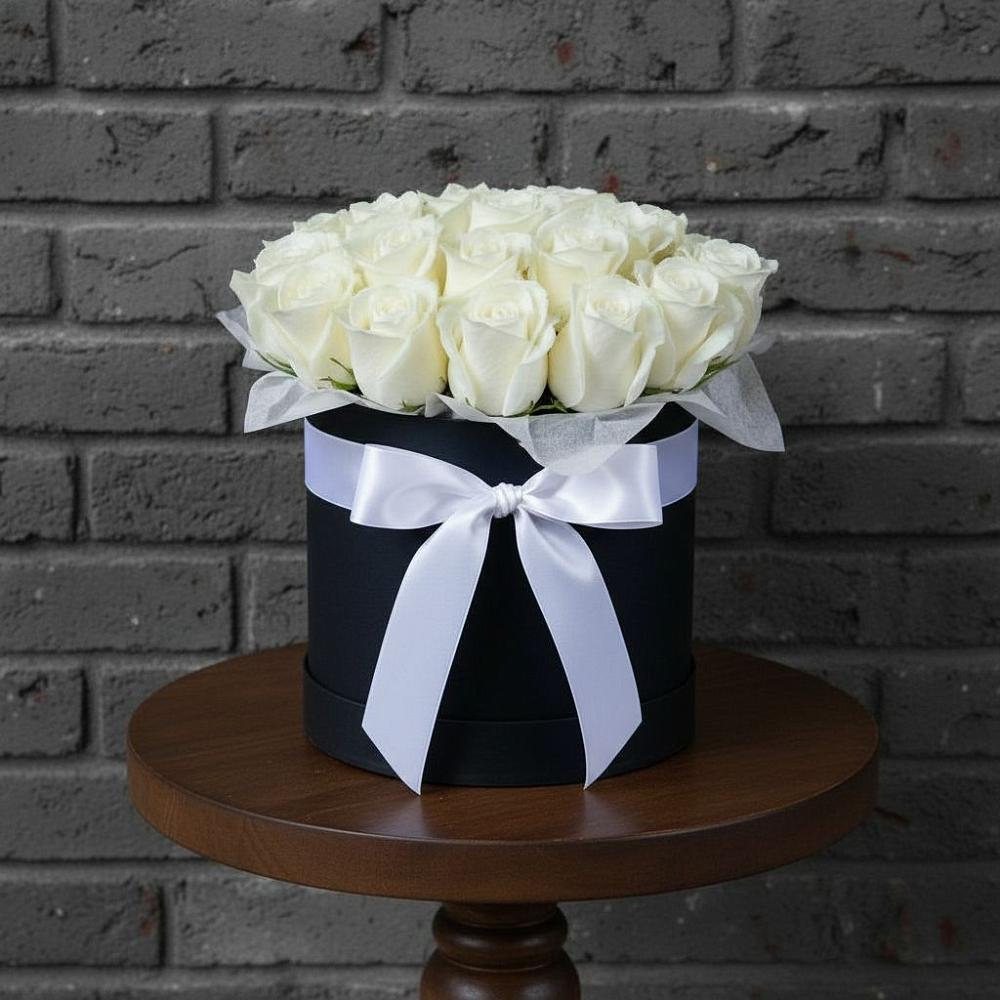 Цветочная композиция из Розы в шляпной коробке в Марусино