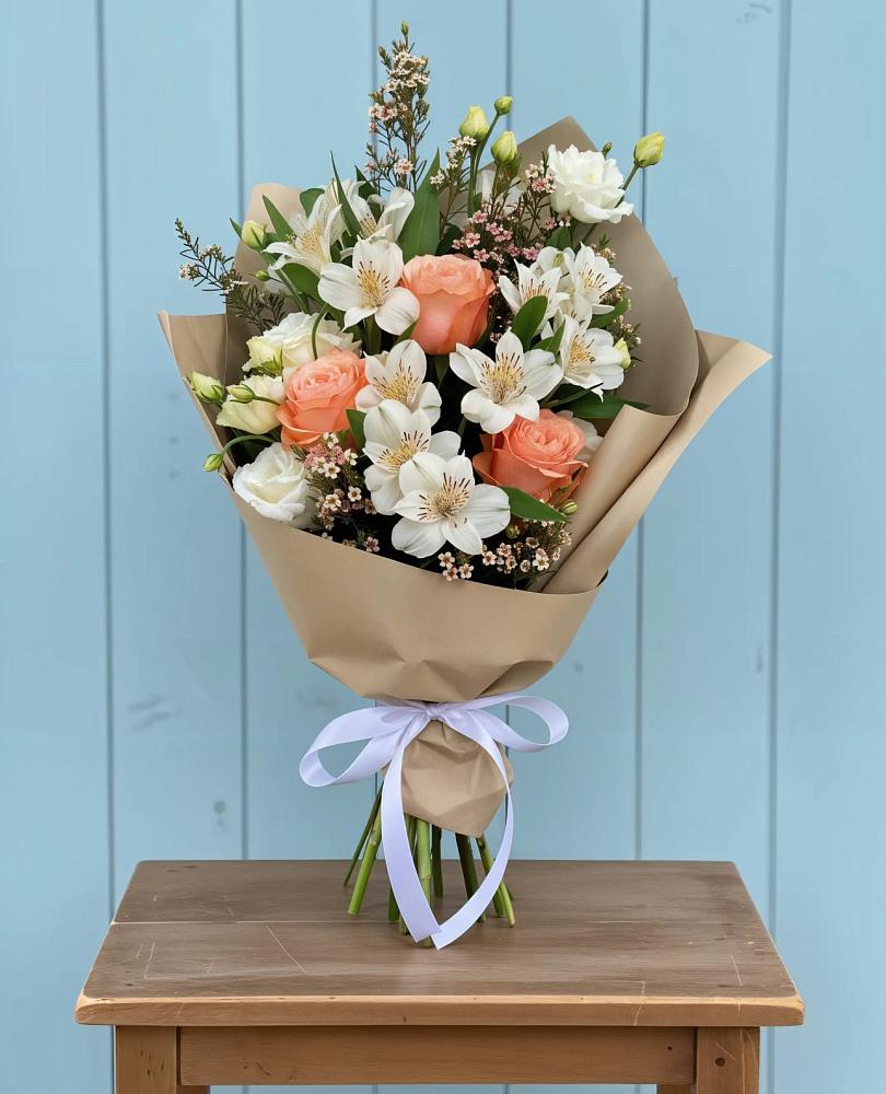 Букет цветов из: Альстромерии, Лизиантусы, Розы и Хризантемы в Марусино