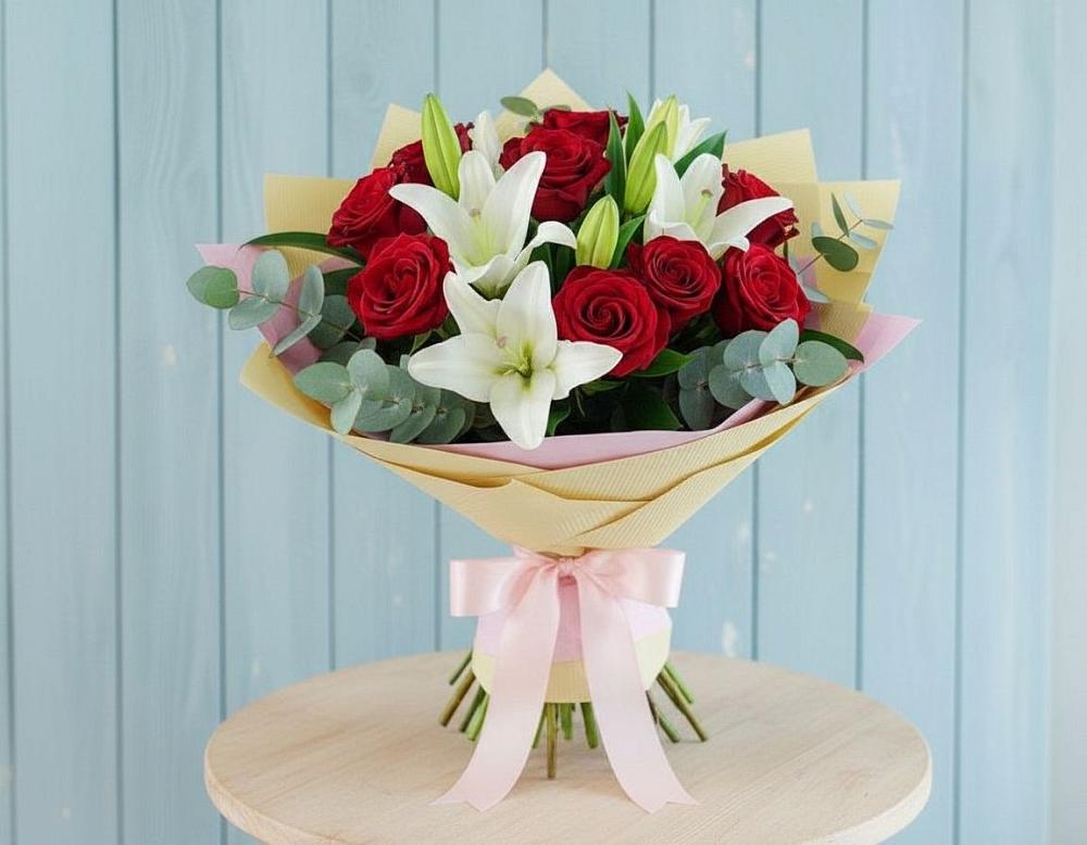 Букет цветов из: Лилии и Розы в Марусино